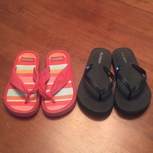 2 pairs of Flip Flops!